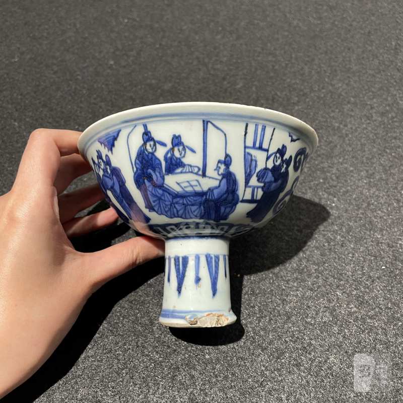 明嘉靖 青花十八学士图高足碗 - 图4